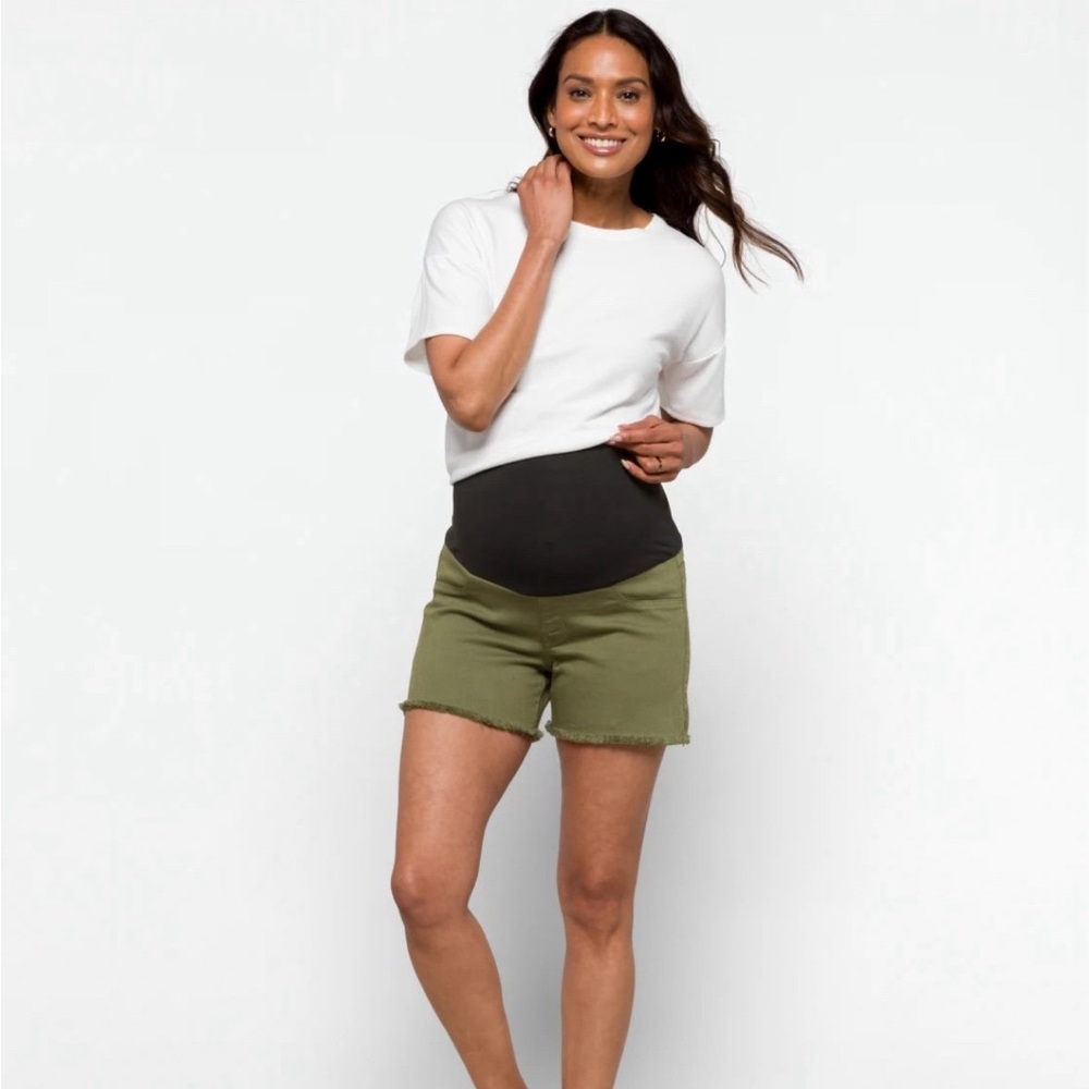 NWT Maternity bundle Just USA shorts size 29